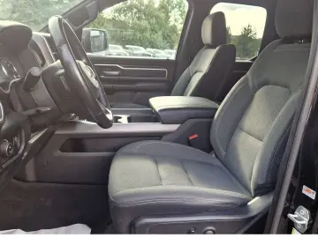 RAM 1500 5.7l Quad Cab, Kamera, Navi-App