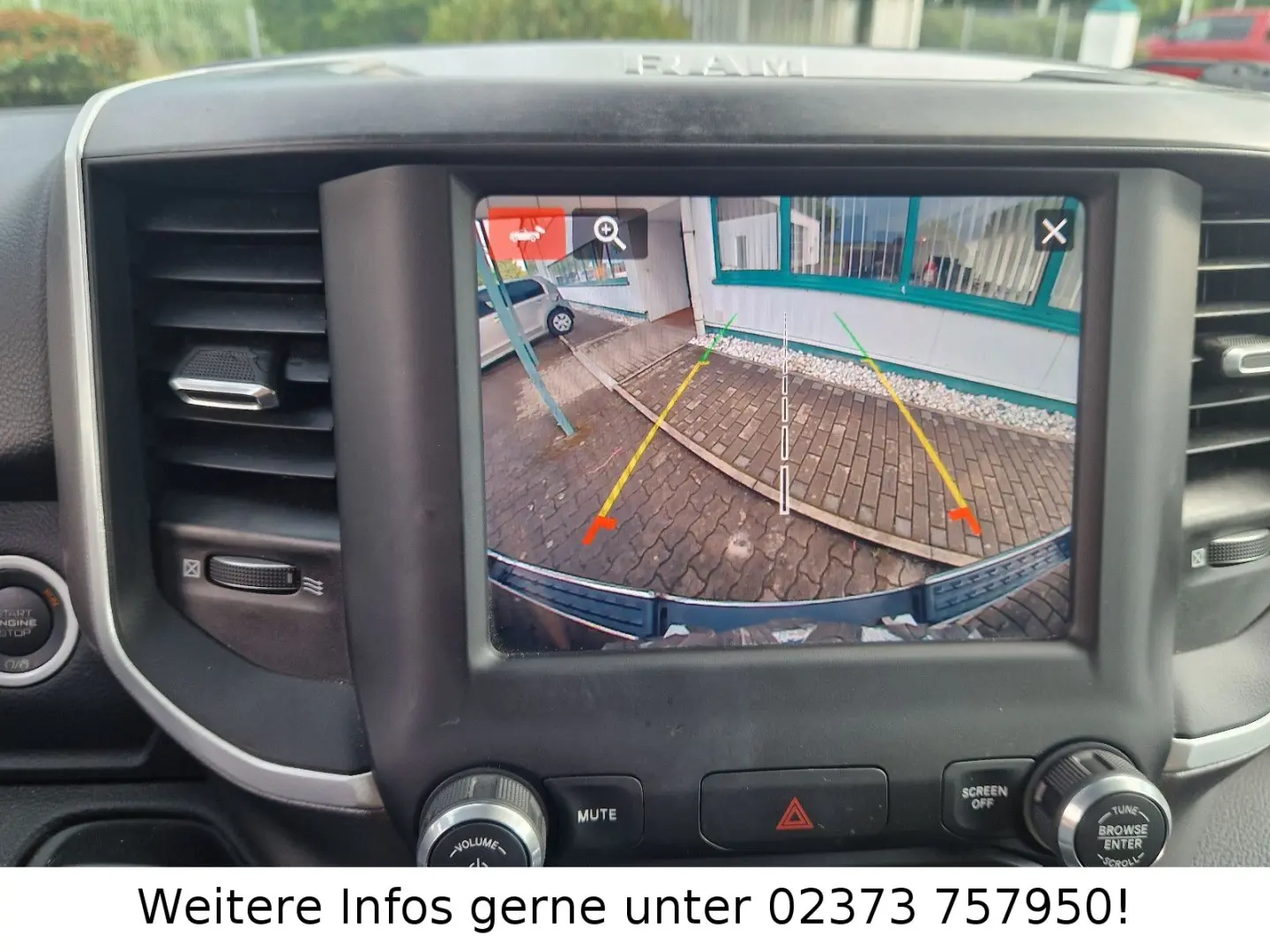 RAM 1500 5.7l Quad Cab, Kamera, Navi-App