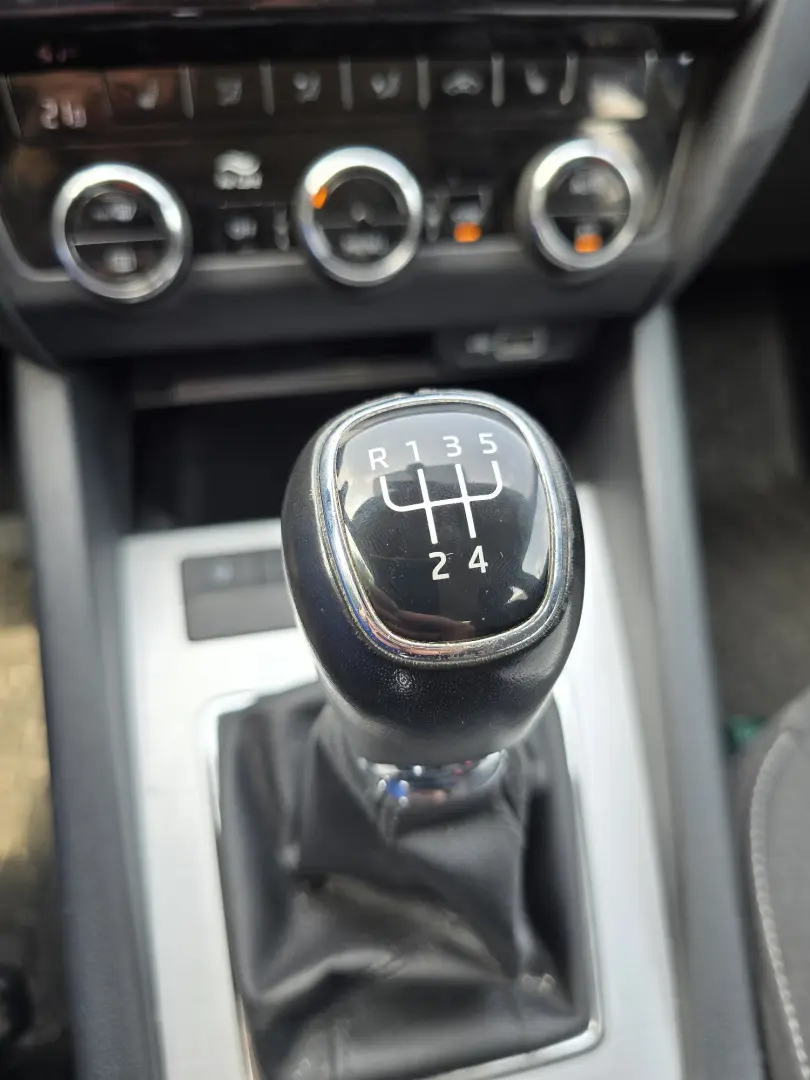 SKODA Octavia 1.6TDI Ambition Limuzina 2019