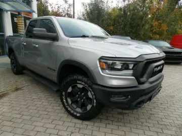 RAM 1500 Rebel Hemi 5,7 4x4 Teilleder