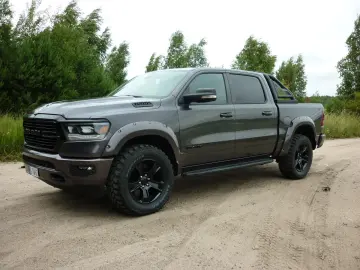 1500 5.7 hemi etorque 4x4  2'lpg 35600  netto