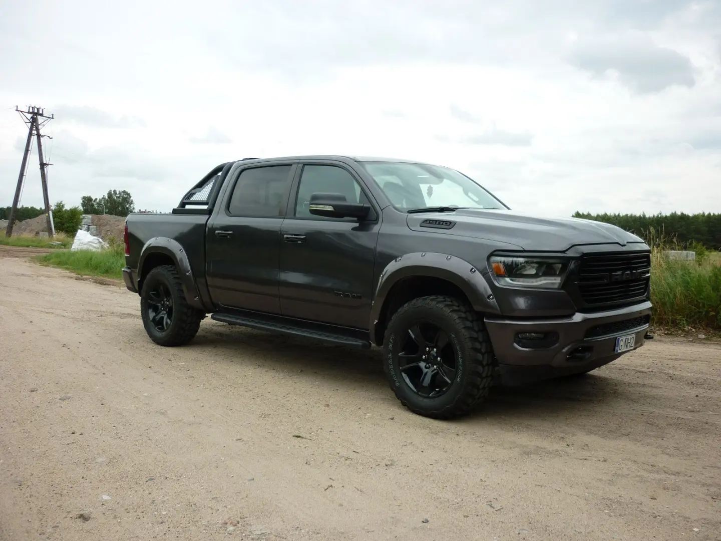 1500 5.7 hemi etorque 4x4  2'lpg 35600  netto