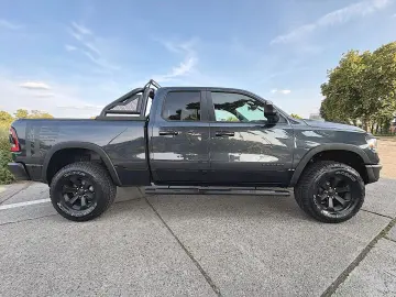 RAM 5.7 V8 HEMI REBEL Offroad 4x4 *AXLE LOCK*