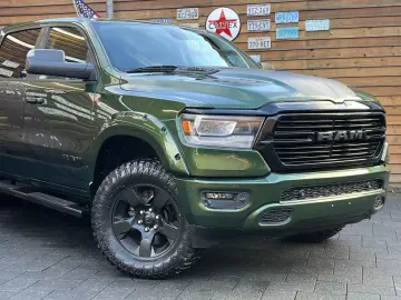 RAM 1500 OFFROAD 5,7L 4x4 AHK CarPlay Rollbar