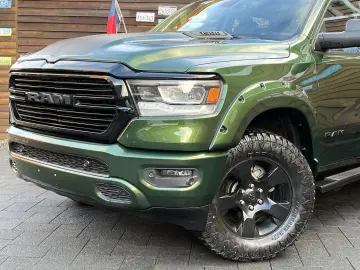 RAM 1500 OFFROAD 5,7L 4x4 AHK CarPlay Rollbar