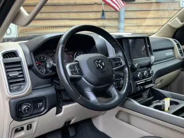 RAM 1500 OFFROAD 5,7L 4x4 AHK CarPlay Rollbar