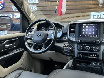 RAM 1500 OFFROAD 5,7L 4x4 AHK CarPlay Rollbar