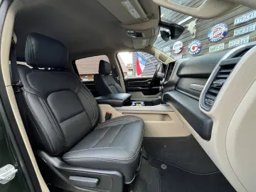 RAM 1500 OFFROAD 5,7L 4x4 AHK CarPlay Rollbar