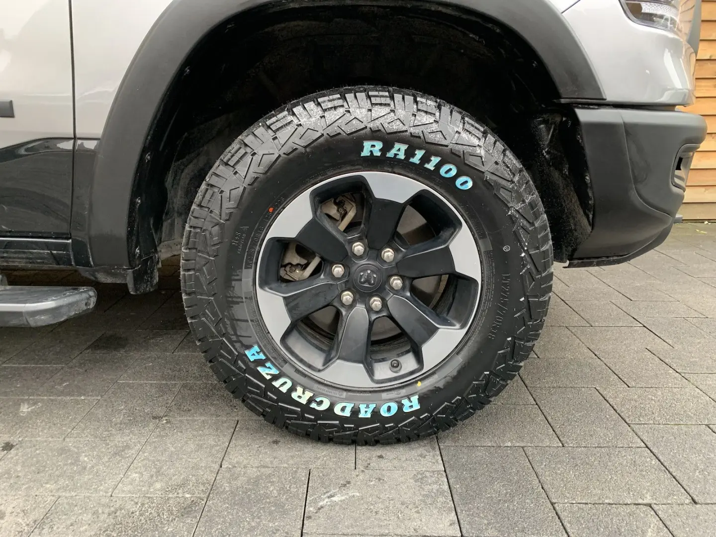 RAM 1500 Rebel Crew Cab 4x4 5,7 LPG LED SHZ