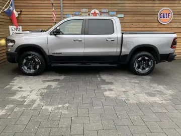 RAM 1500 Rebel Crew Cab 4x4 5,7 LPG LED SHZ