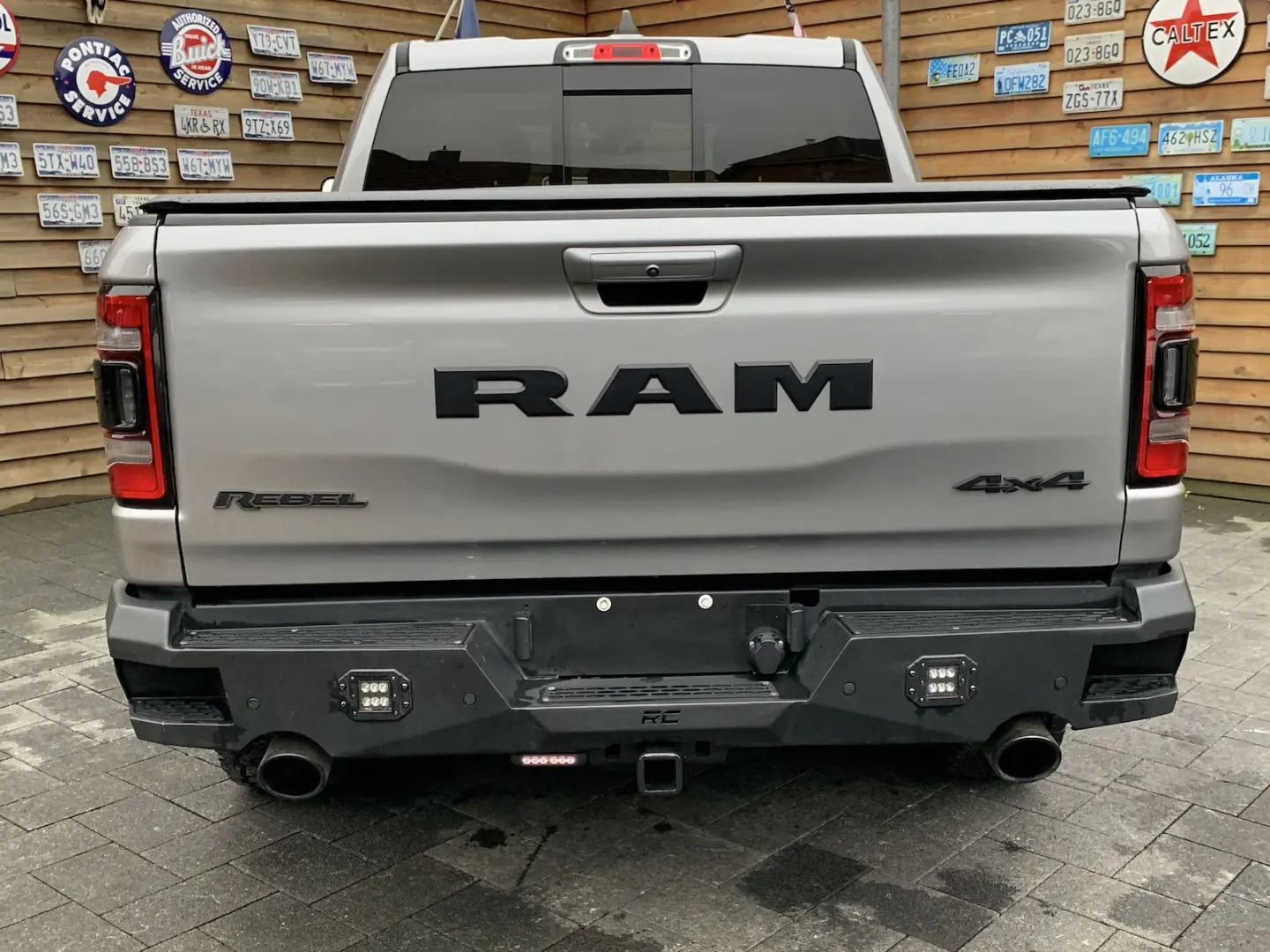 RAM 1500 Rebel Crew Cab 4x4 5,7 LPG LED SHZ