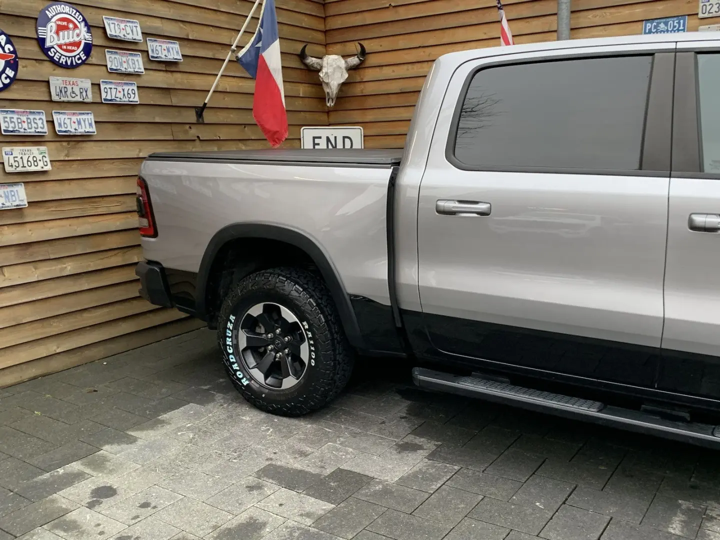 RAM 1500 Rebel Crew Cab 4x4 5,7 LPG LED SHZ