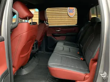 RAM 1500 Rebel Crew Cab 4x4 5,7 LPG LED SHZ