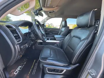 RAM 5.7 V8 HEMI LARAMIE NIGHT Offroad 4x4 LED