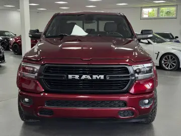 RAM 5,7l V8 *BIGHORN / LEDER / SZH*