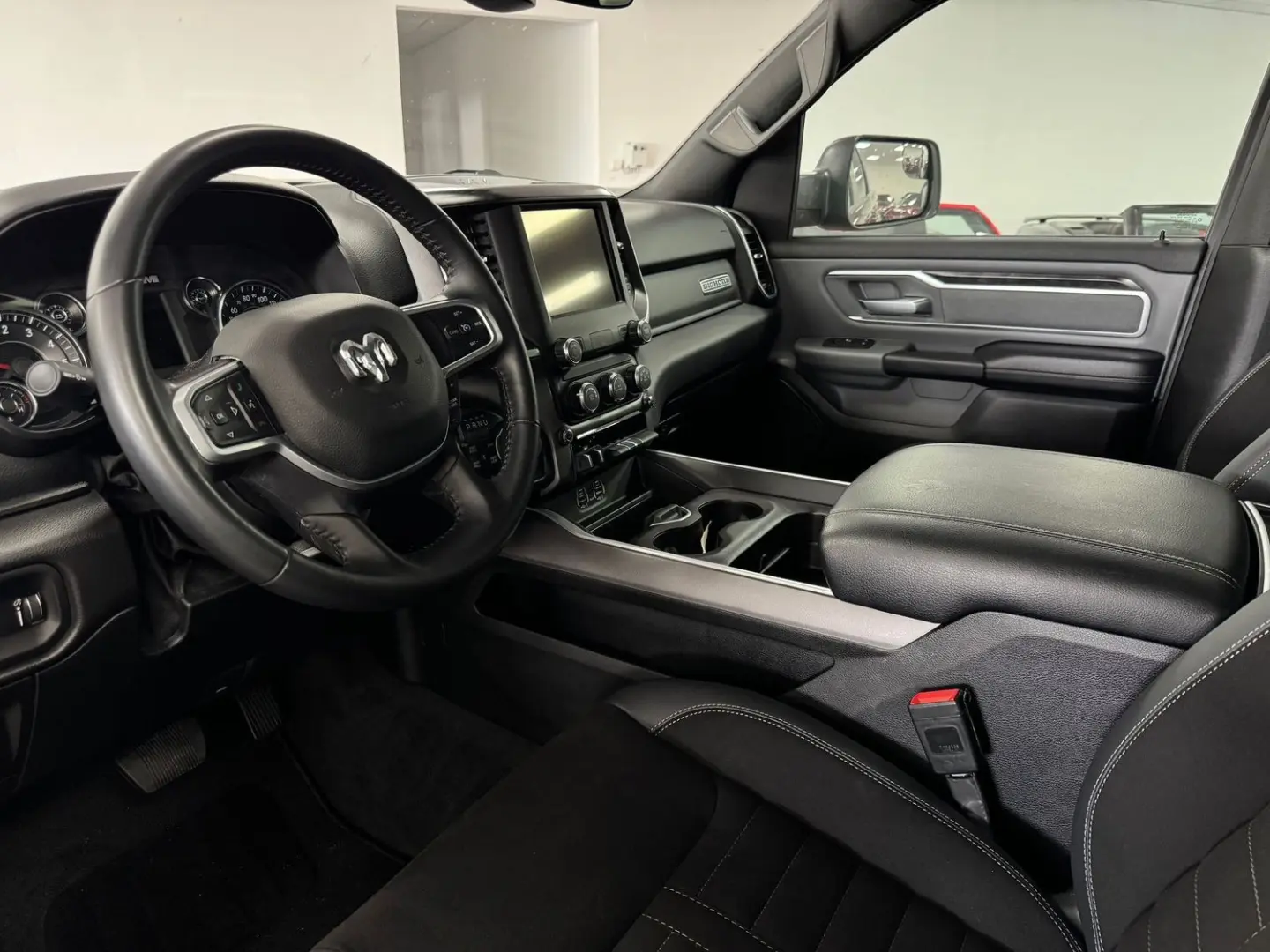 RAM 5,7l V8 *BIGHORN / LEDER / SZH*
