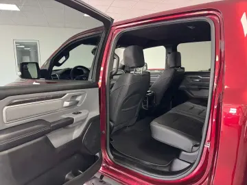 RAM 5,7l V8 *BIGHORN / LEDER / SZH*