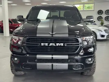RAM 5,7l V8 *BIGHORN / LEDER / SZH*
