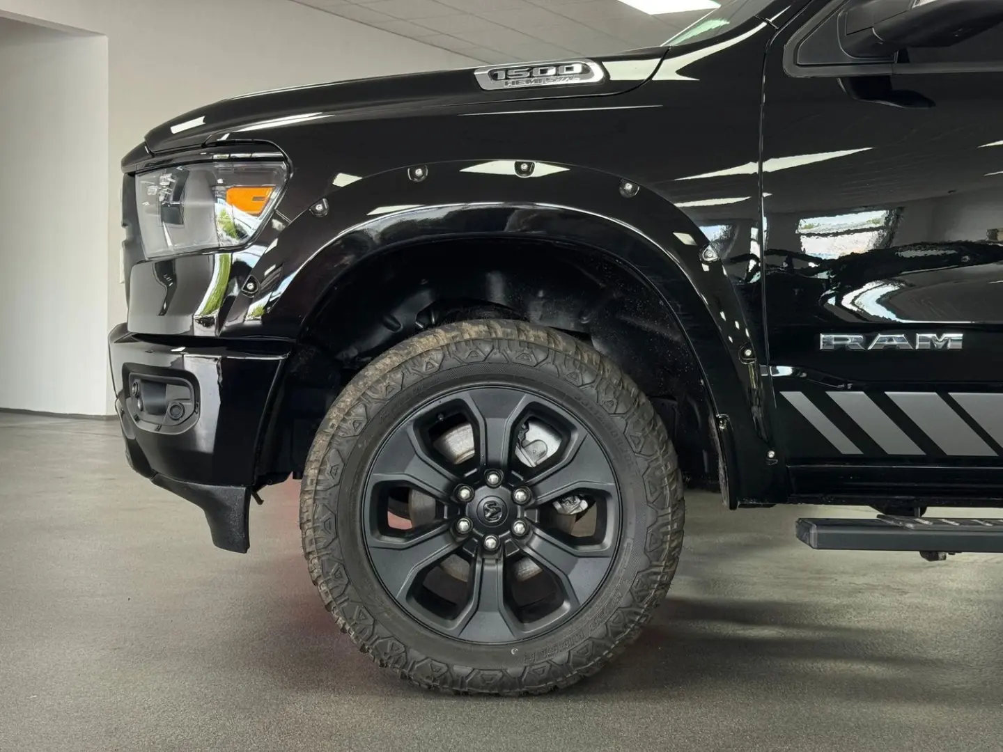 RAM 5,7l V8 *BIGHORN / LEDER / SZH*