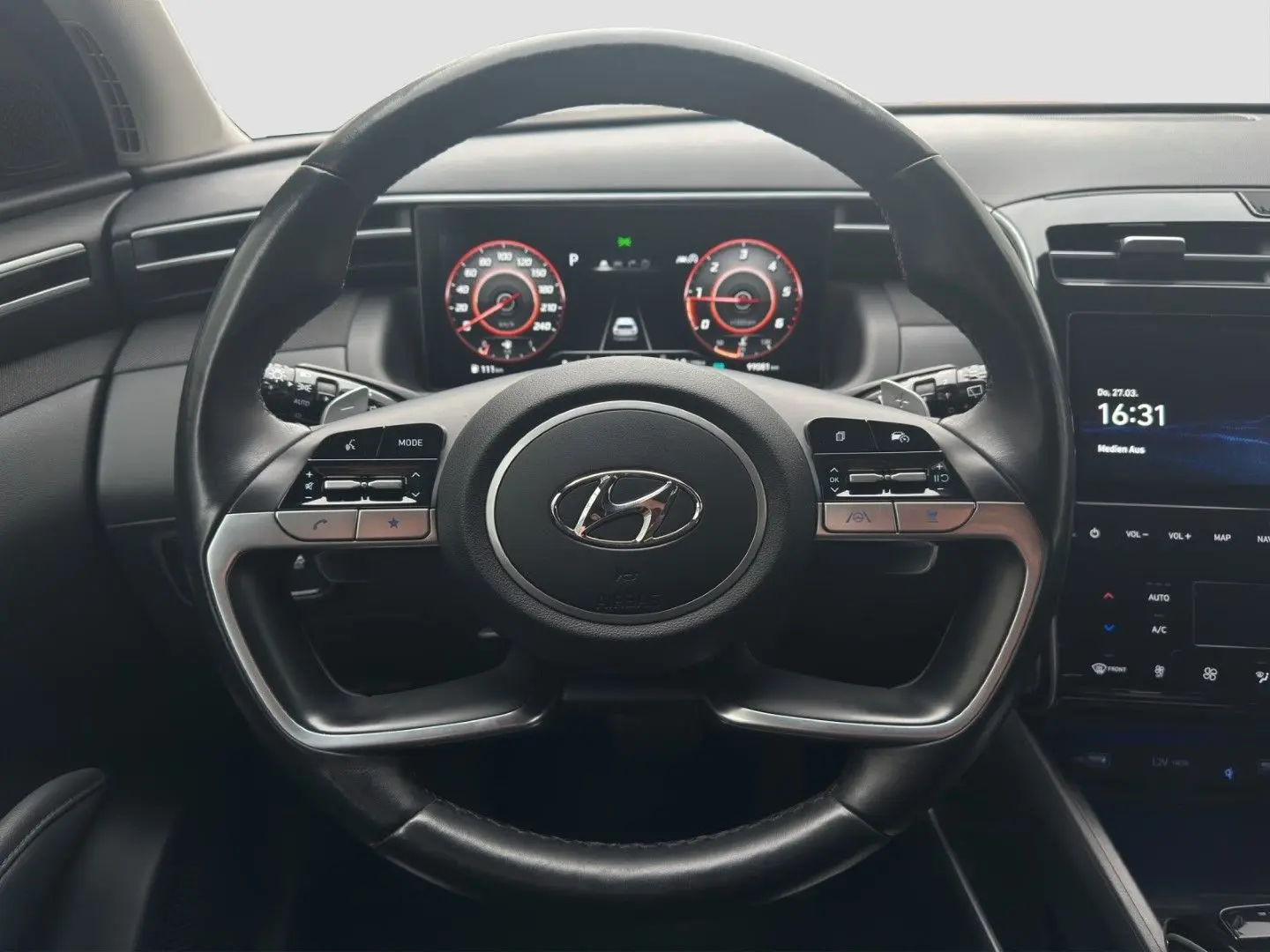 Tucson TREND 1.6 CRDi (48V) *LED*NAVI*CAM*CARPLAY