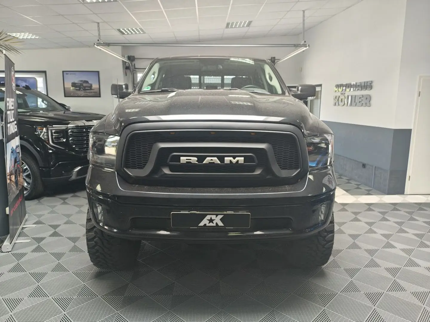 Ram 1500 5.7 V8 6