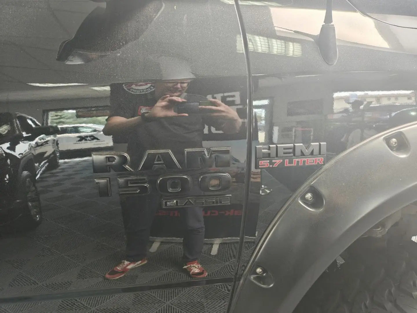 Ram 1500 5.7 V8 6