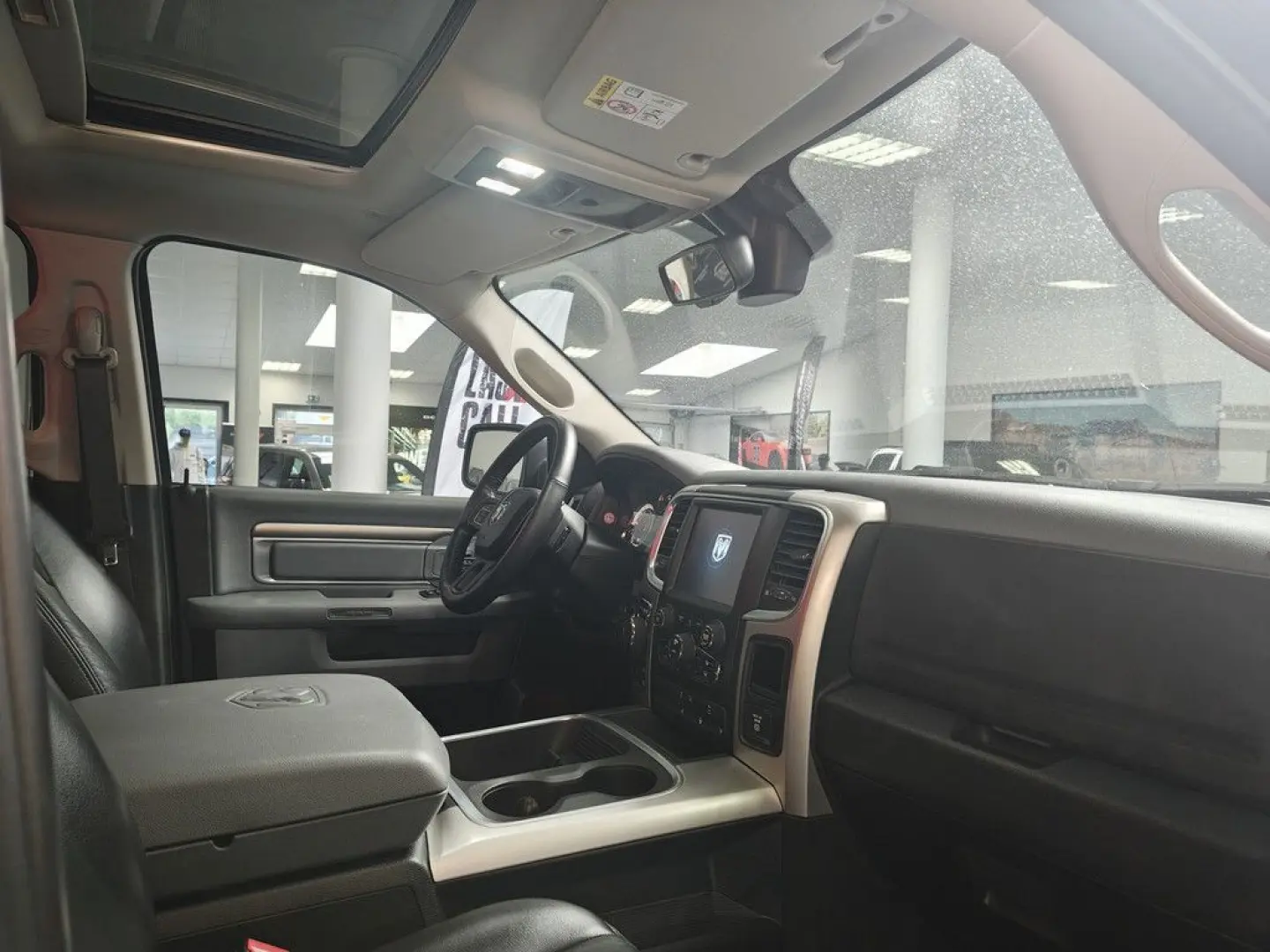 Ram 1500 5.7 V8 6
