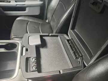 Ram 1500 5.7 V8 6