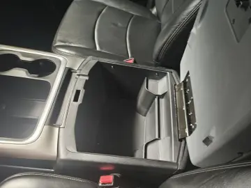 Ram 1500 5.7 V8 6