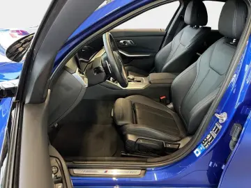 330i xDrive M Sport