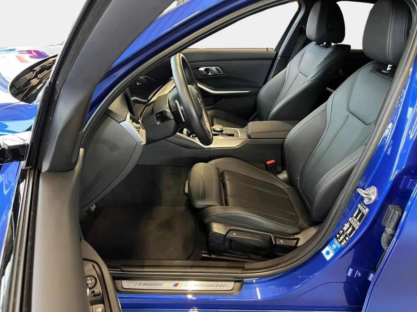 330i xDrive M Sport