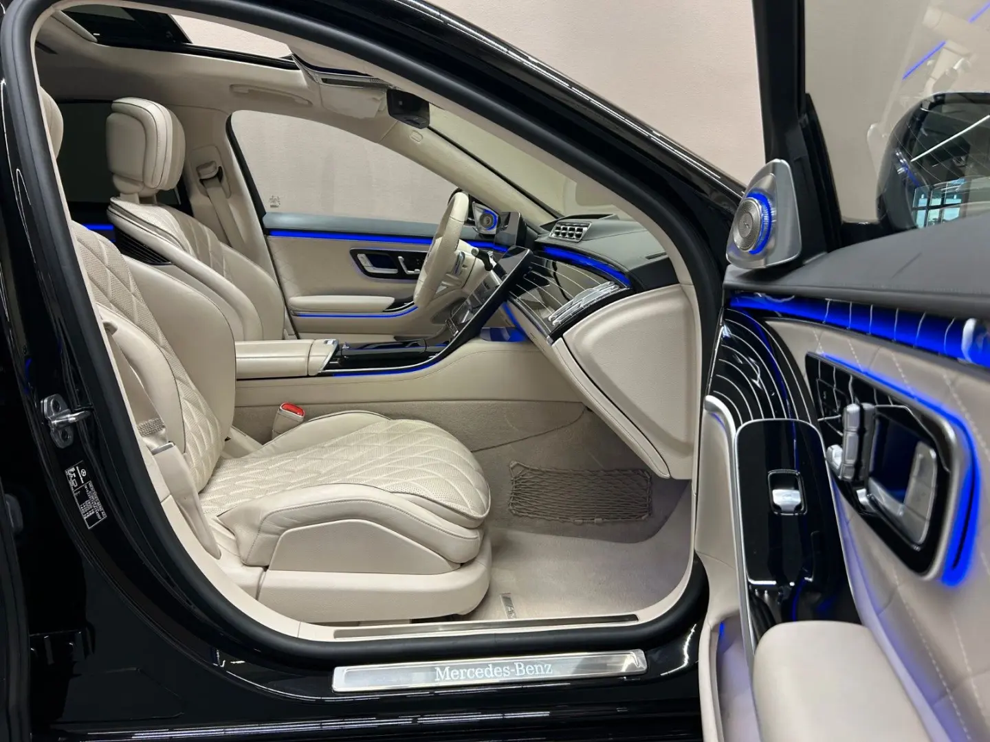 S580 4M L*AMG*NIGHT*CHAUFFEUR-PAKET*EXKLUSIV*3D*