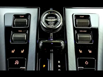 DB12 V8 COUPE Q SPECIAL°OBERON BLACK°360°KERAMIK