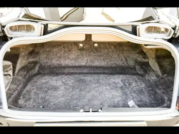 DB12 V8 COUPE Q SPECIAL°OBERON BLACK°360°KERAMIK
