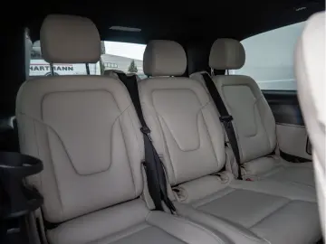V 250 d AVANTGARDE Lang AHK Distr. Navi Luftf. K