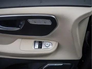 V 250 d AVANTGARDE Lang AHK Distr. Navi Luftf. K