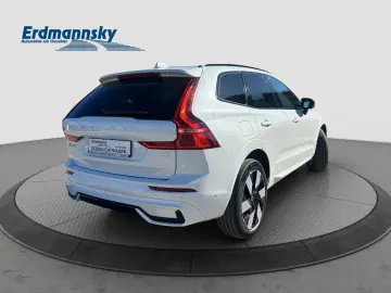 XC60 T8 Plus Dark Plug-In Hybrid AWD/20-Z/360-K