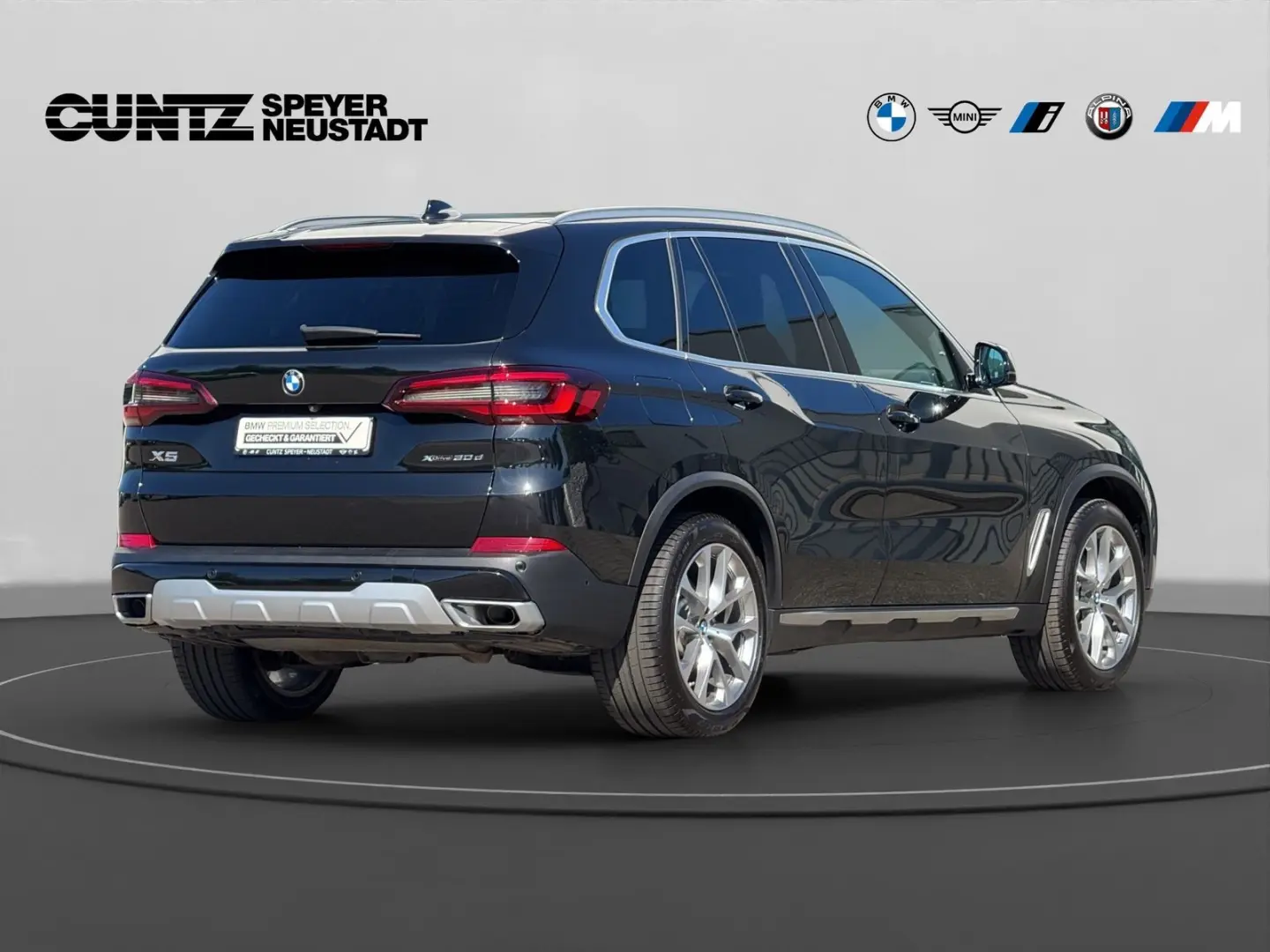 X5 xDrive30d xLine Drive-Park Assist. Panoramada