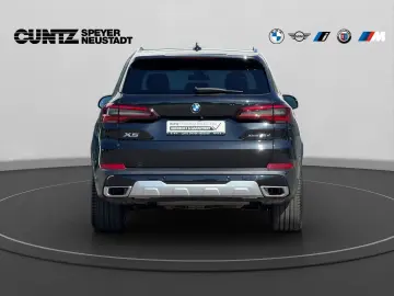 X5 xDrive30d xLine Drive-Park Assist. Panoramada