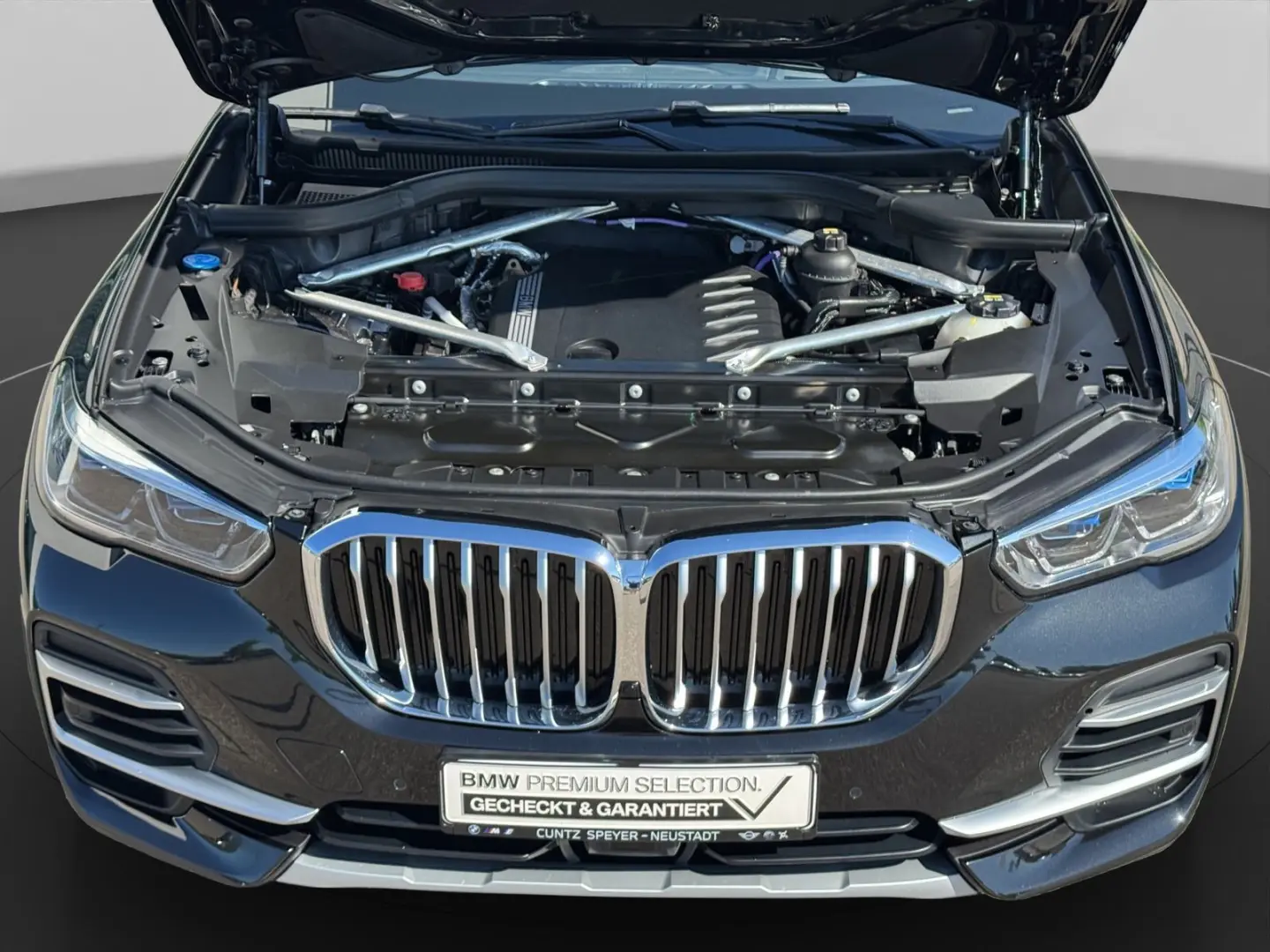 X5 xDrive30d xLine Drive-Park Assist. Panoramada