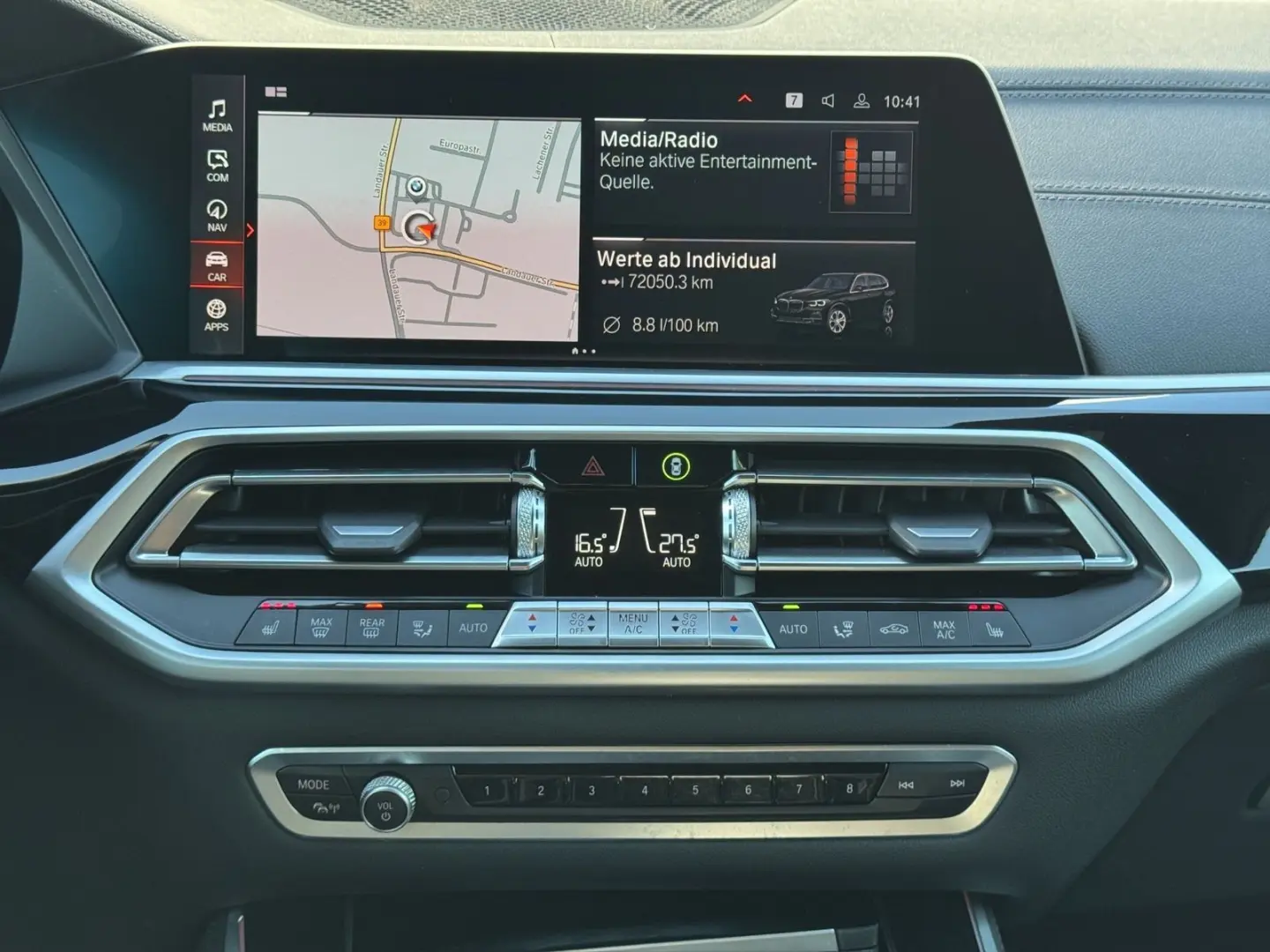 X5 xDrive30d xLine Drive-Park Assist. Panoramada