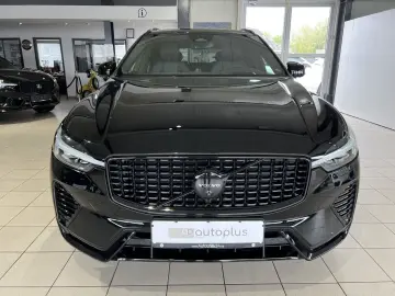 XC60 T8 Ultra Black Edition Recharge AWD Massage