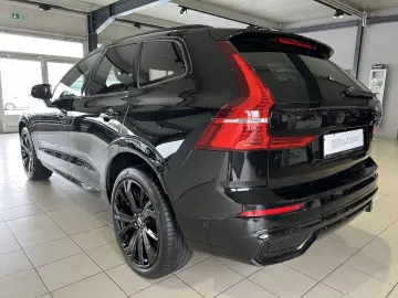 XC60 T8 Ultra Black Edition Recharge AWD Massage