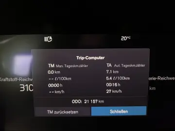 XC60 T8 Ultra Black Edition Recharge AWD Massage