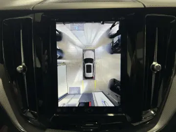 XC60 T8 Ultra Black Edition Recharge AWD Massage