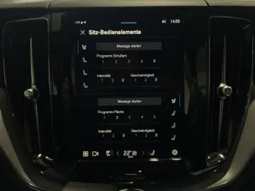 XC60 T8 Ultra Black Edition Recharge AWD Massage