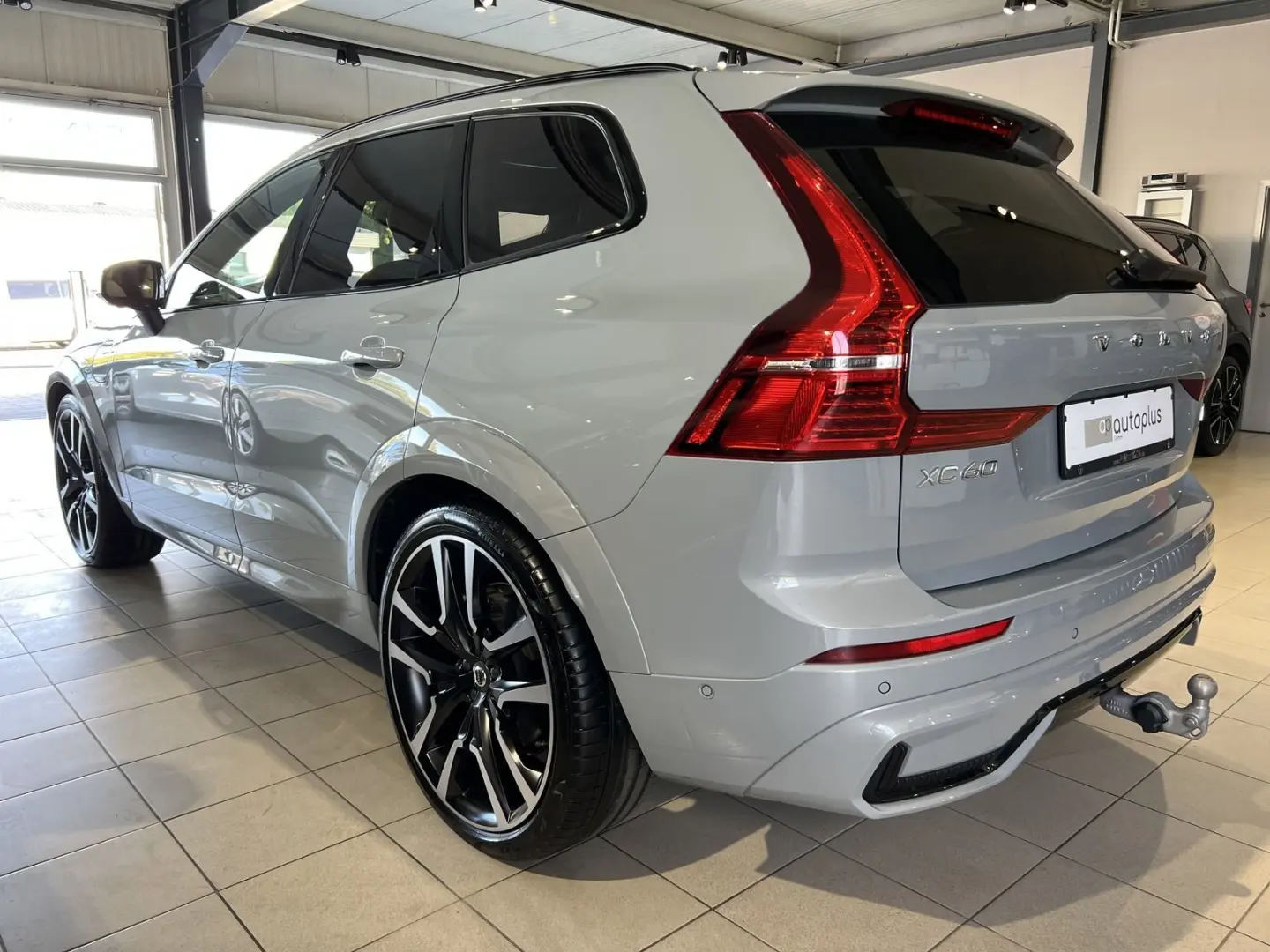 XC60 T8 Ultimate Dark Recharge AWD B&W Massage