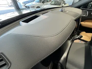 XC60 T8 Ultimate Dark Recharge AWD B&W Massage