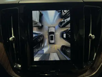 XC60 T8 Ultimate Dark Recharge AWD B&W Massage