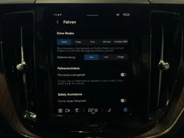 XC60 T8 Ultimate Dark Recharge AWD B&W Massage